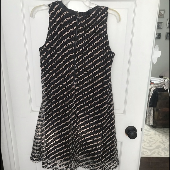 Dress - Picture 2 of 6